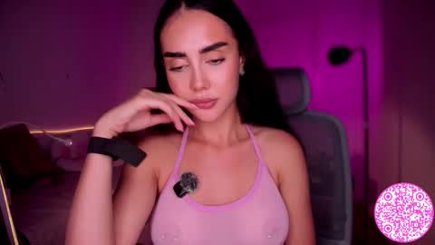 Gabriela online show from September 26, 2025, 7:07 pm