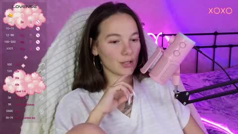 little moon online show from October 11, 2025, 7:01 pm