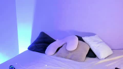 Lola online show from March 10, 2025, 12:29 am