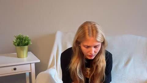 Emma online show from September 14, 2025, 10:36 am