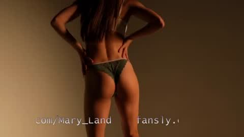 Snapshot of lil_uff chatting on July 12, 2026, 4:31 pm aka princessmaya online show from July 12, 2026, 4:31 pm