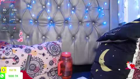   online show from September 25, 2025, 11:03 am