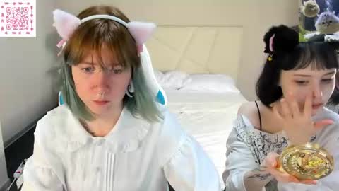 Snapshot of lilac_muse chatting on June 11, 2026, 3:04 am Lili online show from June 11, 2026, 3:04 am