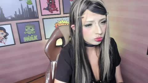 Snapshot of lilameow222 chatting on July 11, 2026, 3:37 pm Lila online show from July 11, 2026, 3:37 pm