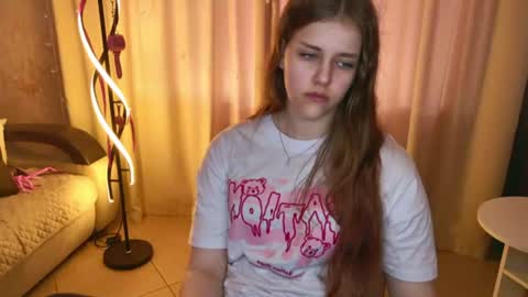 Snapshot of lilasparkling chatting on July 21, 2026, 2:52 pm LilaSparkling online show from July 21, 2026, 2:52 pm