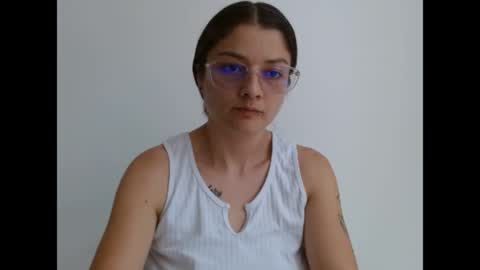 Snapshot of lilcoralinne_0 chatting on May 13, 2026, 4:59 pm Valeri Villalobos IG villa lobosvaleri online show from May 13, 2026, 4:59 pm