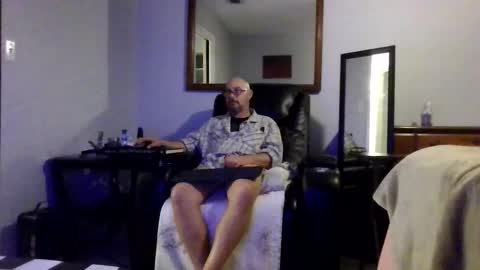 lildicksissy online show from February 25, 2026, 3:05 am