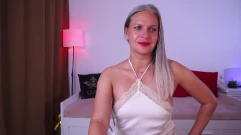 Snapshot of lilhearta chatting on July 12, 2026, 8:11 pm Andreea online show from July 12, 2026, 8:11 pm