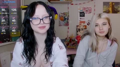 Nika and Lori online show from December 4, 2024, 5:00 pm