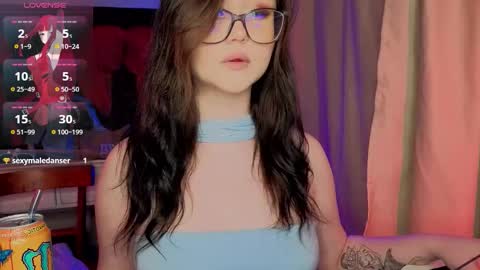 Nika and Lori online show from September 25, 2025, 3:27 pm