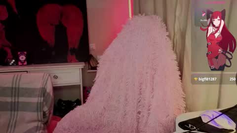 Nika and Lori online show from October 2, 2025, 12:23 pm