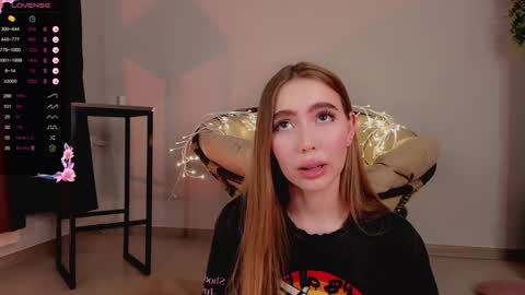 lili__roze_ online show from January 9, 2025, 3:26 am