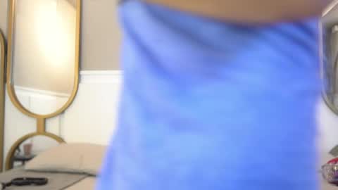 Snapshot of lili_cox chatting on May 31, 2026, 4:58 pm Lili online show from May 31, 2026, 4:58 pm