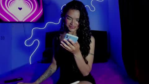 Snapshot of lili_evanss chatting on May 16, 2026, 12:18 am lili_evanss online show from May 16, 2026, 12:18 am