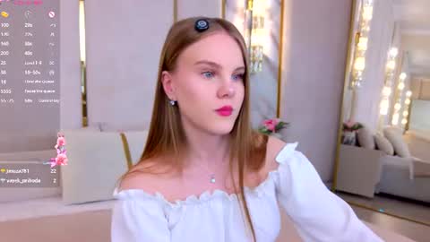 Snapshot of lili_lohan chatting on June 21, 2026, 5:10 am lili_lohan online show from June 21, 2026, 5:10 am