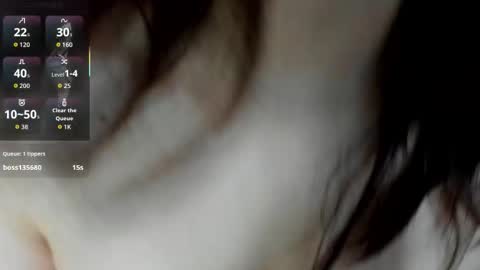 Lili  online show from December 17, 2025, 7:20 pm