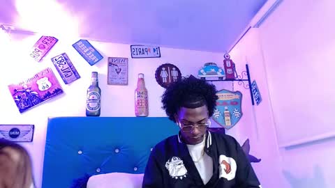 lili_roussi online show from October 15, 2025, 12:33 am