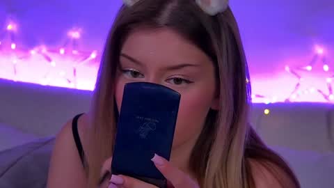 Mia online show from January 13, 2025, 12:45 pm