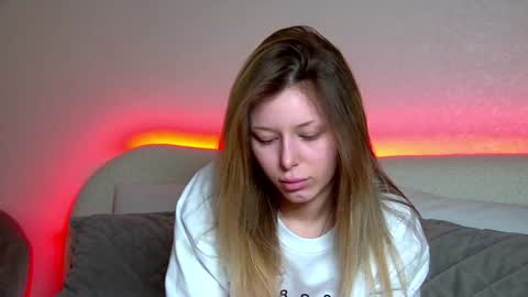 Mia online show from February 2, 2025, 6:58 am