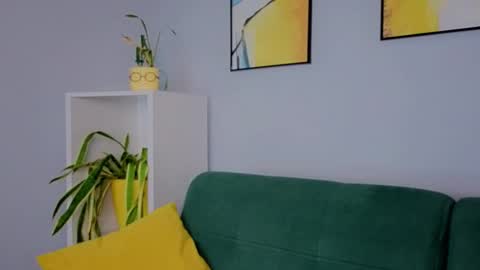 Anika online show from November 19, 2025, 11:10 am