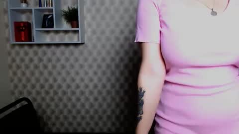 Snapshot of lilianalips chatting on November 15, 2025, 3:30 pm Liliana online show from November 15, 2025, 3:30 pm