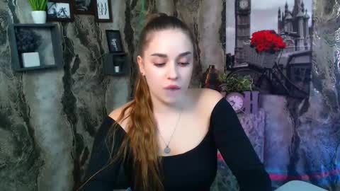 Snapshot of lilianalips chatting on November 18, 2025, 11:58 am Liliana online show from November 18, 2025, 11:58 am