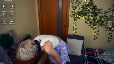 Lilian online show from September 13, 2025, 7:19 am