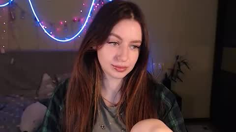 Lilu online show from October 23, 2025, 2:22 am