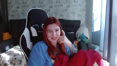 liliawoolf online show from February 23, 2025, 8:28 am