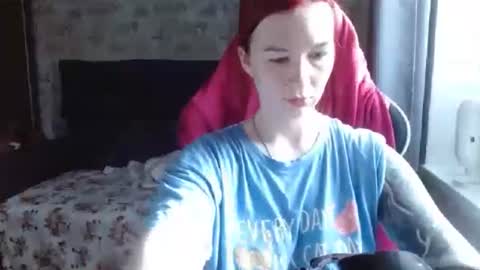 liliawoolf online show from March 12, 2025, 6:07 am