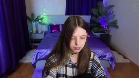 Lili Bakery online show from December 1, 2024, 11:58 pm