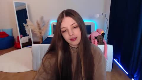 Lili Bakery online show from January 12, 2025, 9:19 pm