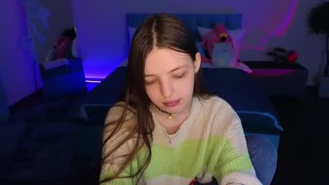 Lili Bakery online show from February 8, 2025, 3:30 am