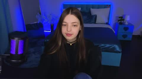 Lili Bakery online show from March 3, 2025, 8:21 pm