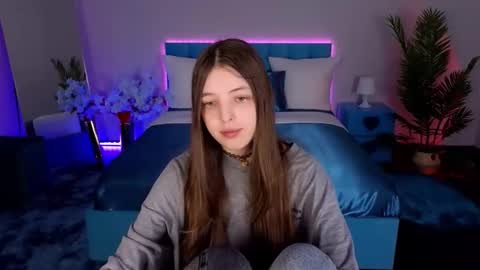 Lili Bakery online show from February 10, 2026, 2:15 am