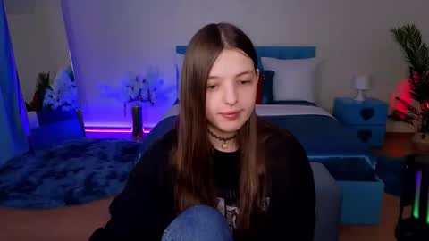 Lili Bakery online show from April 24, 2026, 3:42 am