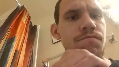 lilifrainzdwn56 online show from April 21, 2026, 11:29 pm