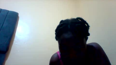 liligal online show from May 21, 2026, 7:54 pm