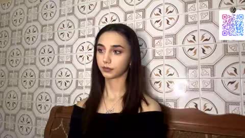 Lina online show from November 29, 2025, 10:24 pm