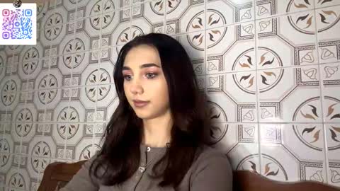 Lina online show from December 13, 2025, 10:15 pm