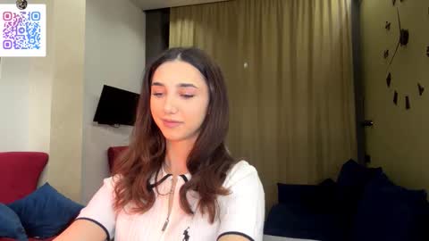 Lina online show from January 13, 2026, 10:15 pm