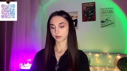 Lina online show from March 6, 2026, 10:28 pm