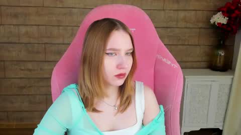 Snapshot of lililinn chatting on July 7, 2026, 5:10 am LiliLinn online show from July 7, 2026, 5:10 am