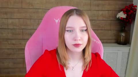 Snapshot of lililinn chatting on July 7, 2026, 7:45 am LiliLinn online show from July 7, 2026, 7:45 am