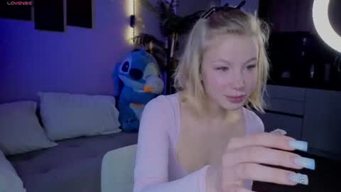 Snapshot of lililok101 chatting on June 30, 2026, 1:39 am lililok101 online show from June 30, 2026, 1:39 am