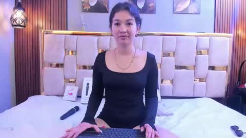 Snapshot of lilimini032 chatting on June 1, 2026, 8:43 pm lilimini online show from June 1, 2026, 8:43 pm