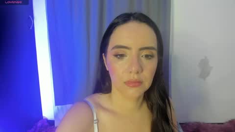 lilirouse online show from April 15, 2026, 11:39 am