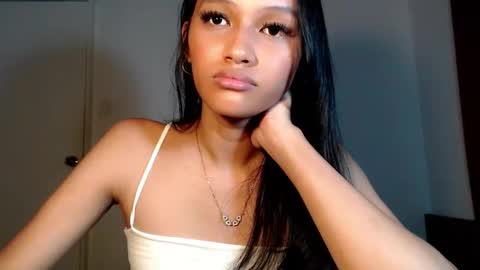 Chloe online show from February 21, 2026, 4:19 pm