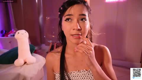 Lilith Rosse online show from April 22, 2026, 7:48 pm