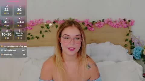 Snapshot of lilith_bonheur chatting on December 14, 2025, 5:24 am Lilith Bonheur online show from December 14, 2025, 5:24 am